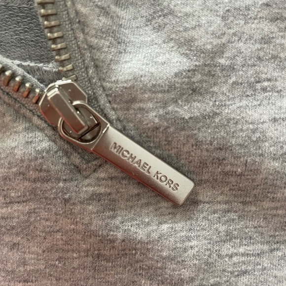 Michael Kors ¼ Diagonal Zip - Picture 5 of 7